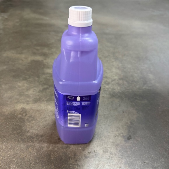 Swiffer WetJet Refill Cleaner 42.2oz Lavender Vanilla & Comfort Febreze New - Picture 4 of 7